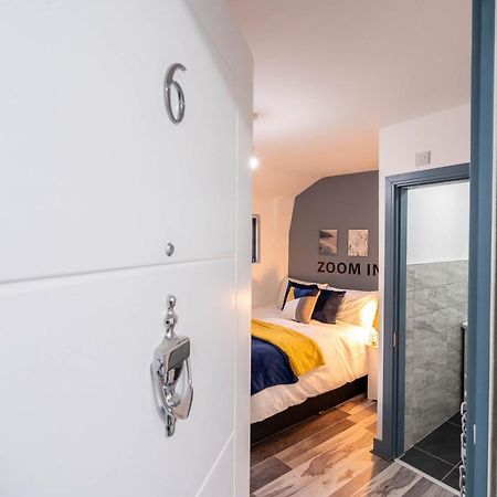 Trendy Studio In Vibrant West Midlands Leilighet Birmingham Eksteriør bilde
